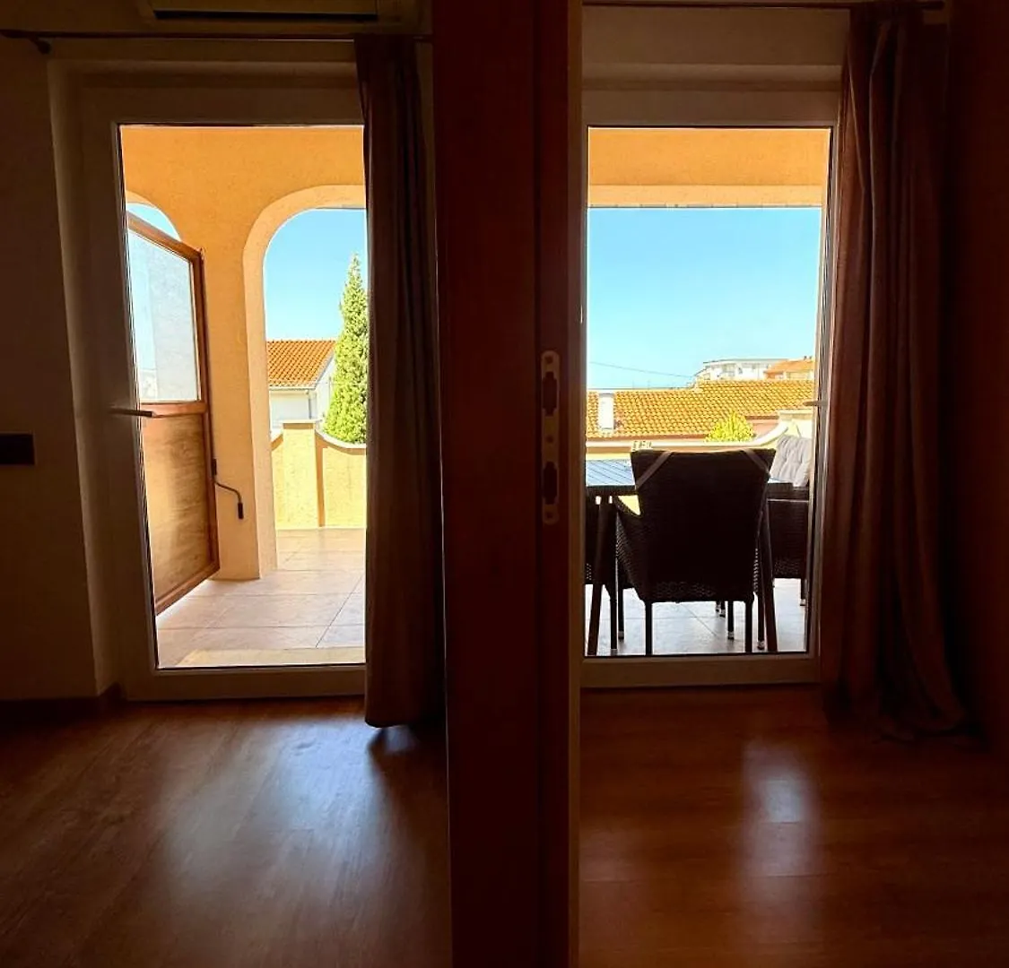Apartment Viveniti Klenovica
