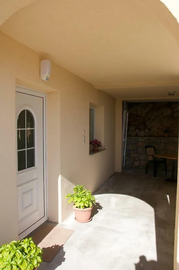 Apartment Viveniti Klenovica Croatia