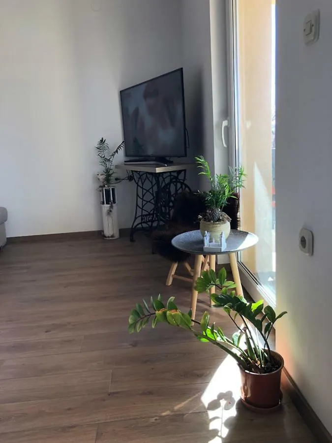 Apartment Viveniti Klenovica 0*,  Croatia